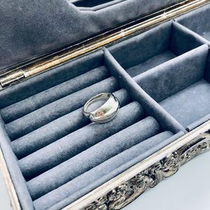 Vintage Silver Simple Contemporary Ring